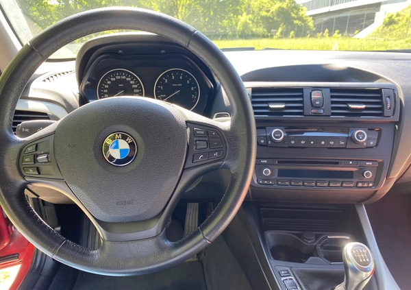 BMW Seria 1 cena 39000 przebieg: 101393, rok produkcji 2011 z Marki małe 67